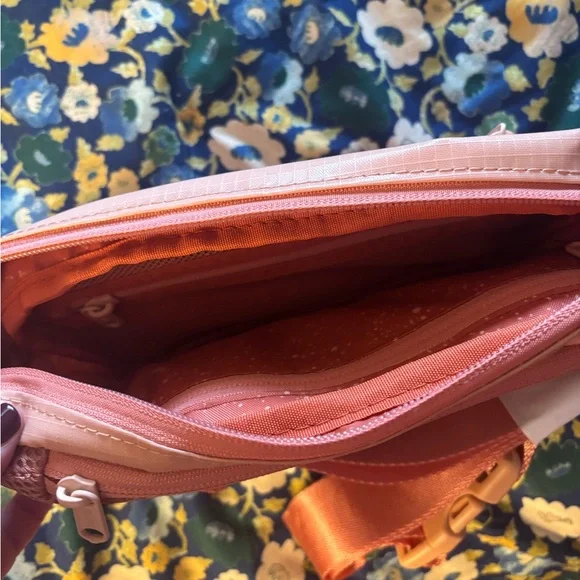 NWT Calpak Peach Crossbody Bag - Picture 4 of 6